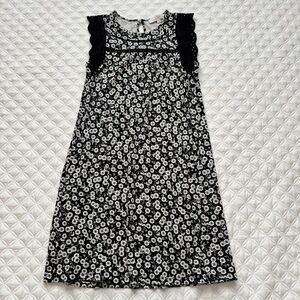 LOFT Black White Floral Eyelet Flutter Sleeve Swing Dress Cottagecore Size XS